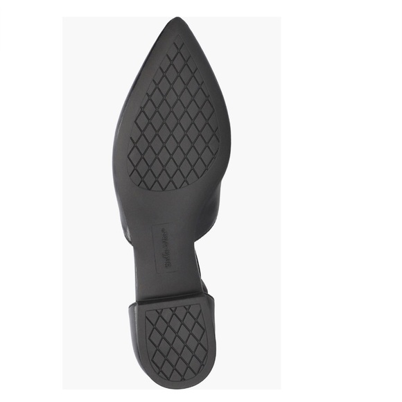 Bella Vita Darby pointed Toe Elastic T-Strap Flats Black Women’s Size 7.5 - Picture 13 of 15